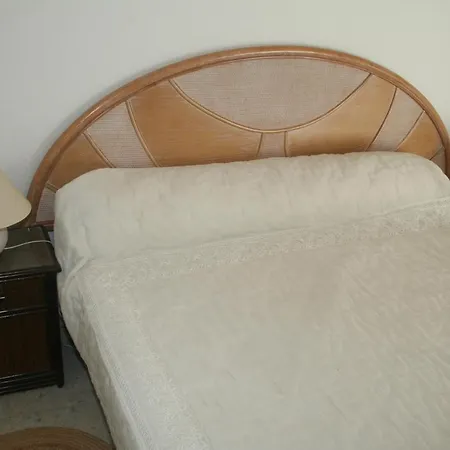 2 Pieces 30 Metres De La Appartement
